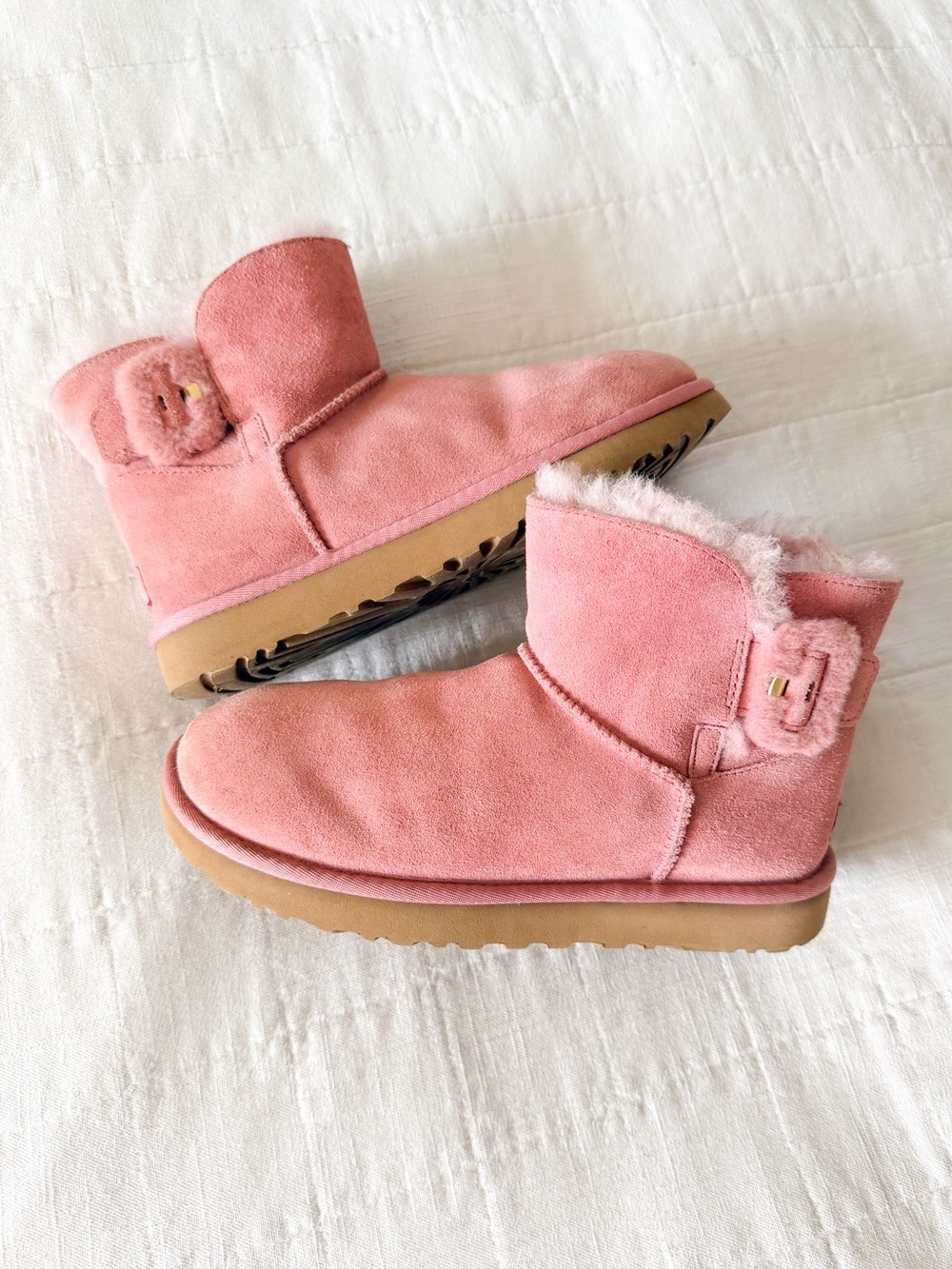 UGG Bailey Fluffy Bow Boots – Pink – Women’s 9